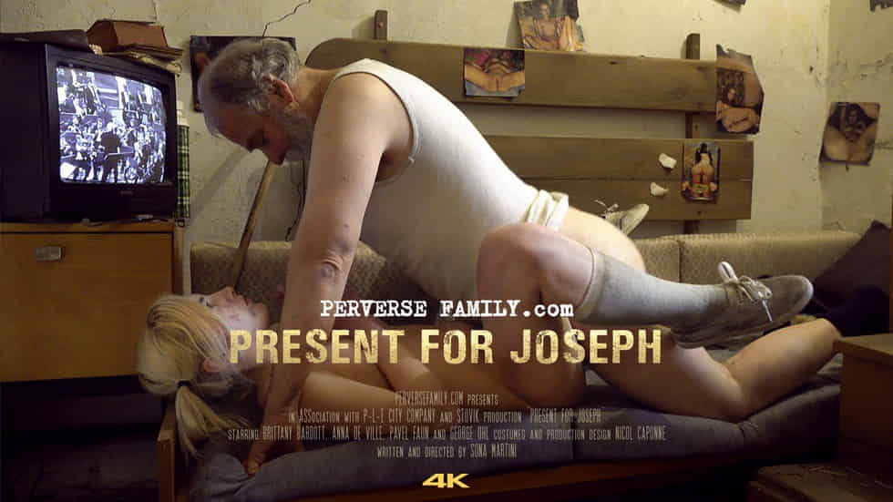 Perverse Family (S02E012) - Present For Joseph