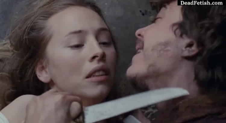 19_Cinema_Au Fond Des Bois (2010) 1-1 Virgin Girl Raped_deadfetish.com 00005