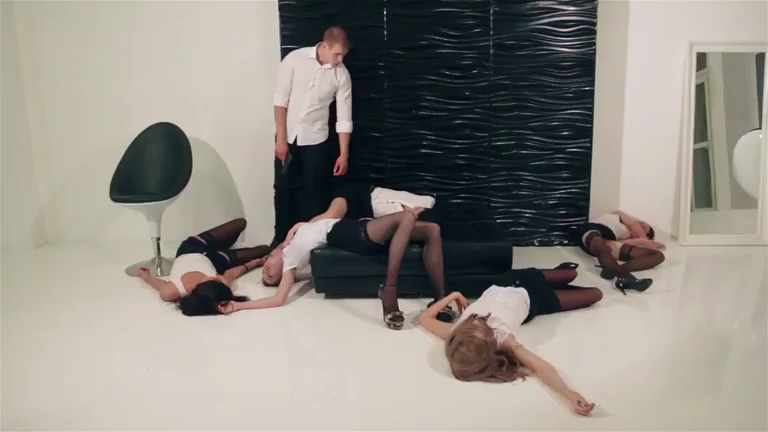 Dark Rooms - Capture Clones Base