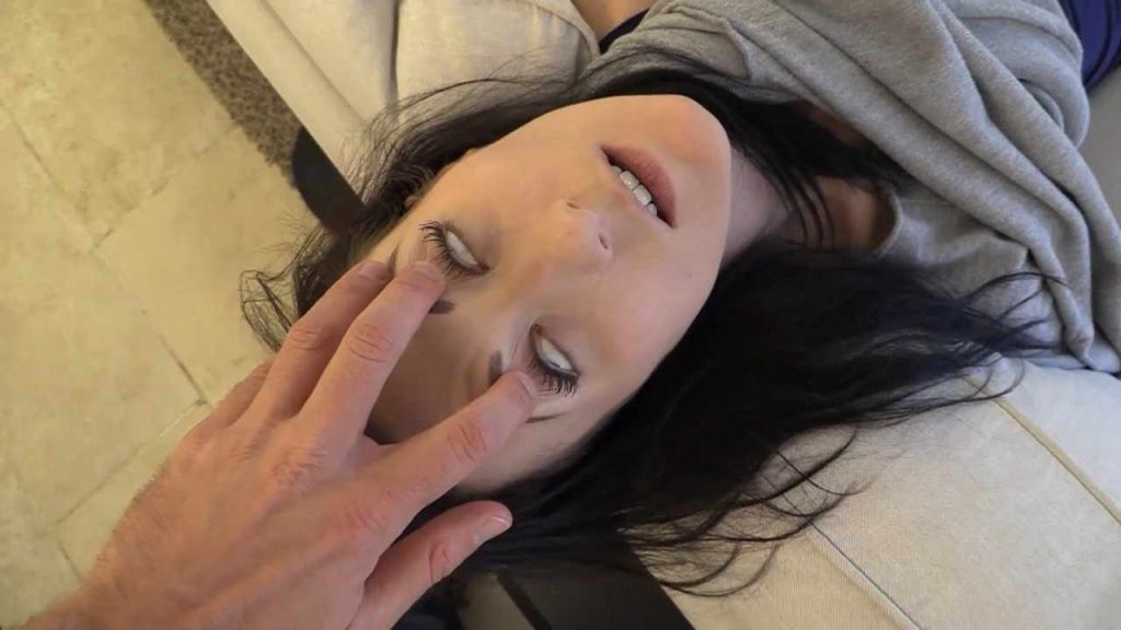 Girls Getting Sleepy Passed Out Girl Limp Play