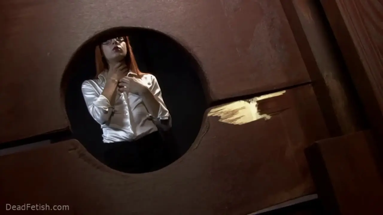 7-The Guillotine-Mary Guillotined 2