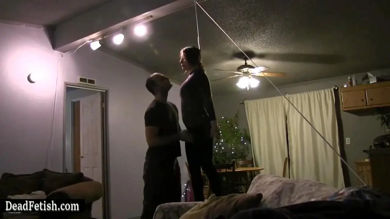 7-chris-corner-hang-the-jogger