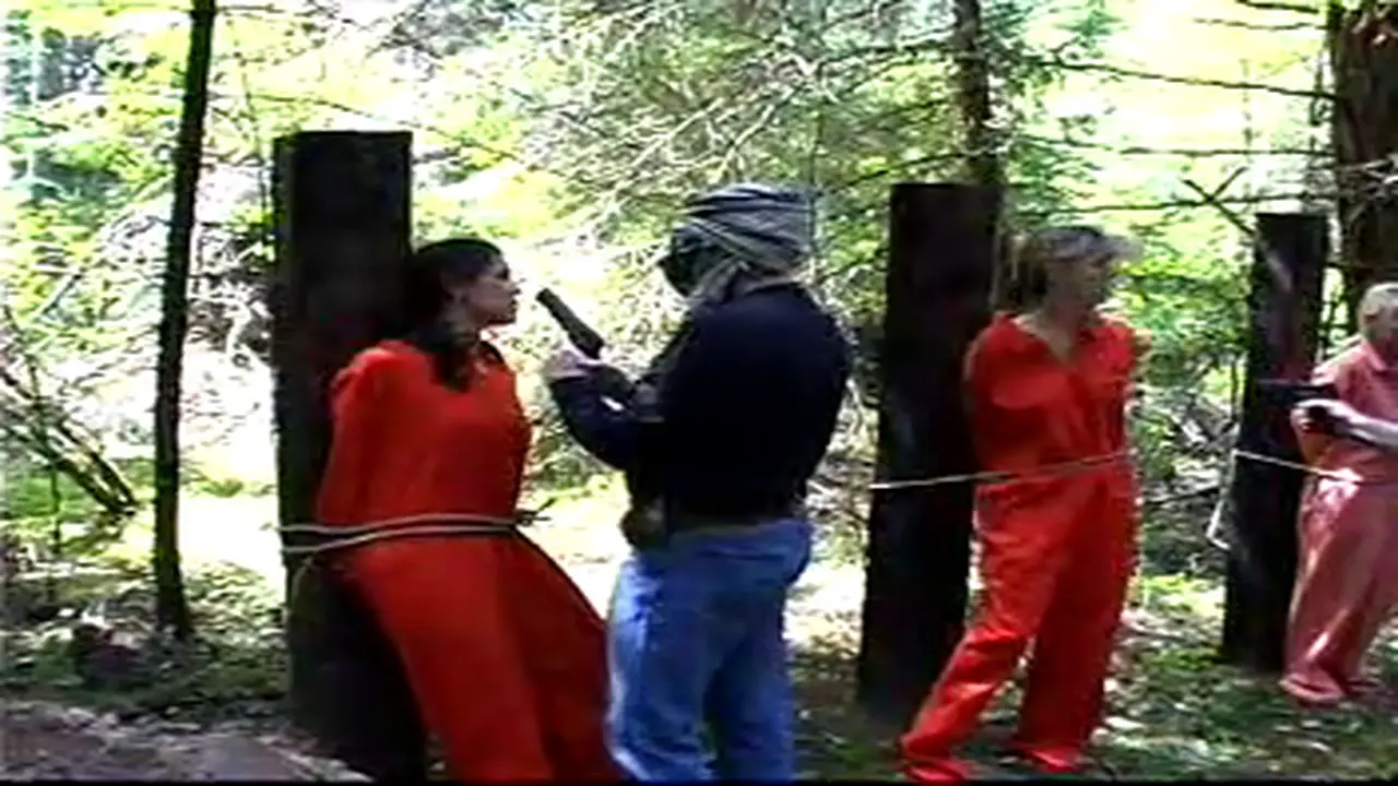 6-RueMorgue-Hostage Execution
